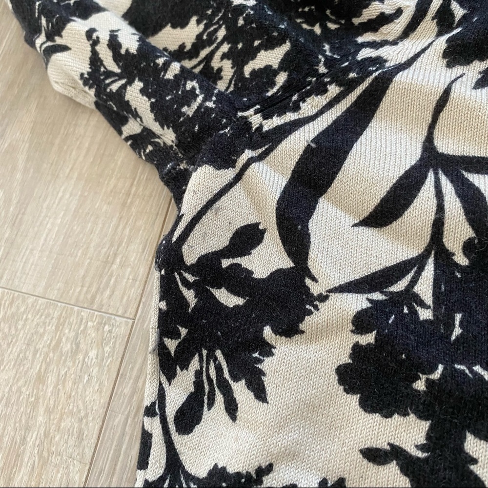 ⭐️3/$25 Ann Taylor Petites Cashmere Silk Blend 3/4 Sleeve Cardigan Sz MP - Picture 8 of 9